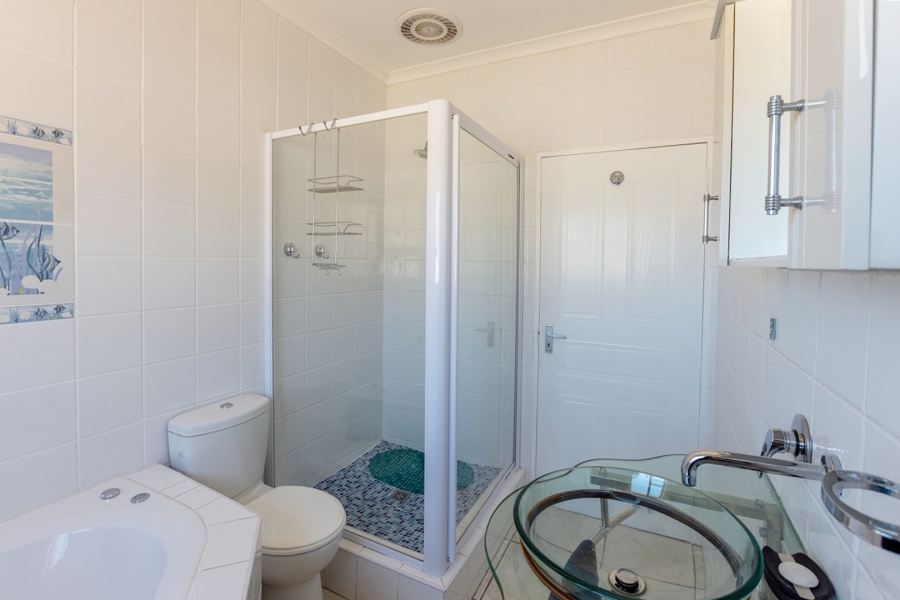 3 Bedroom Property for Sale in Country Club Western Cape